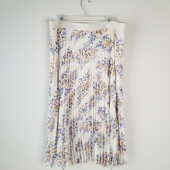 Vince Camuto Pleated Chiffon Midi Skirt Floral Print Size XXL - Picture 11 of 12